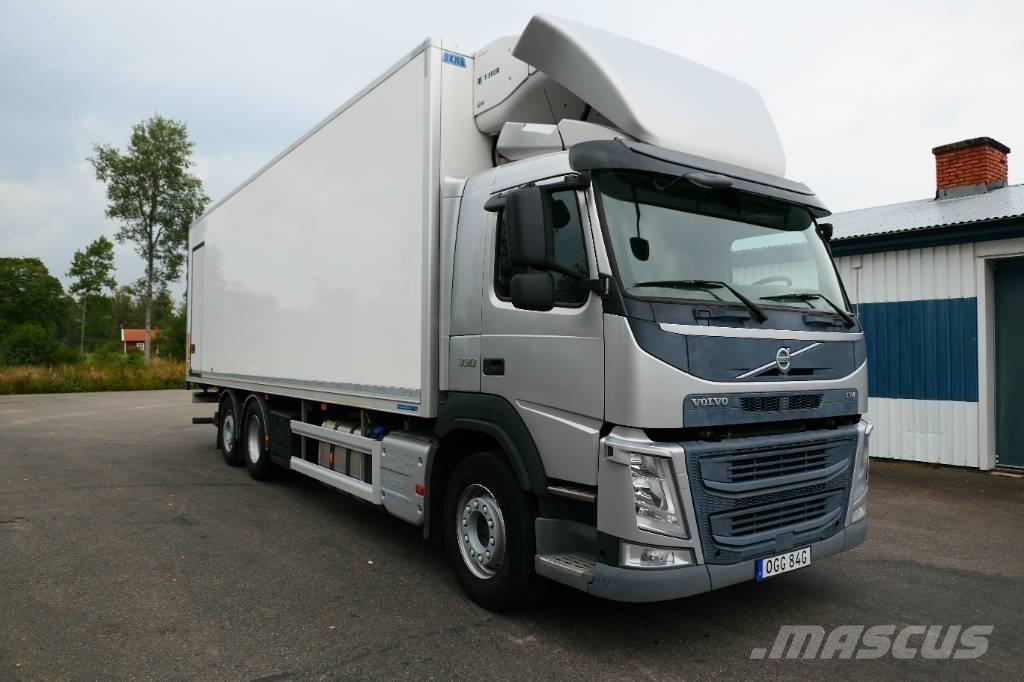 Volvo FM 330 6x2*4 Temperature controlled trucks