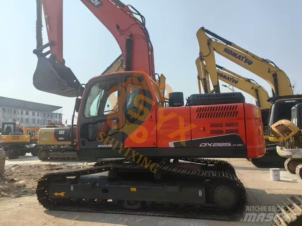 Doosan DX 225 LC Long reach excavators