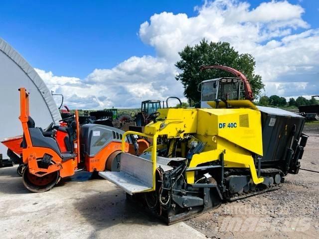Demag DF 40 C Asphalt pavers