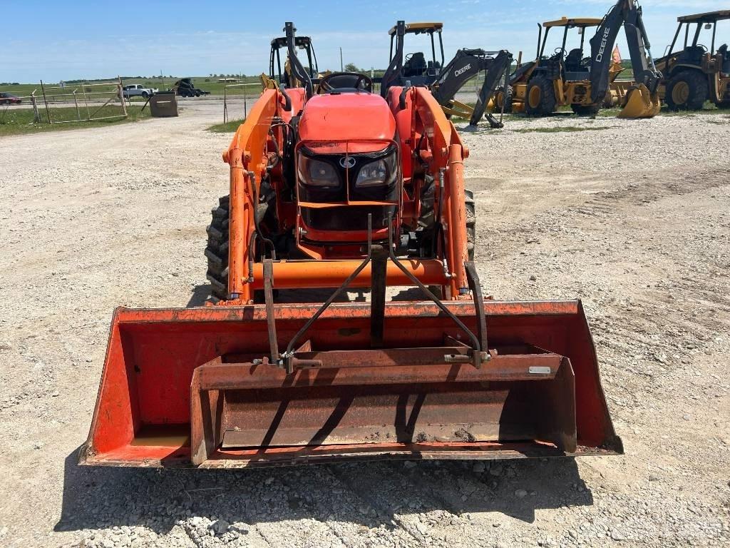 Kubota MX 5100 Tractors