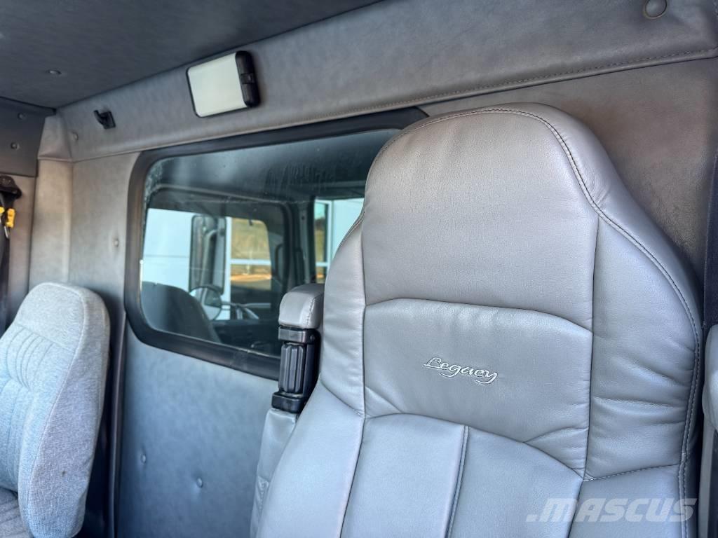 Western Star 4900 Tipper trucks