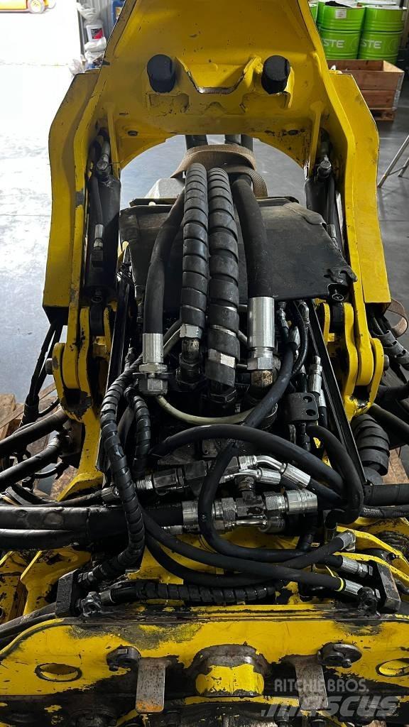 John Deere 480 C Harvester heads