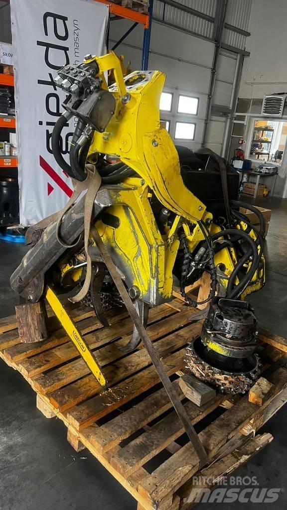 John Deere 480 C Harvester heads