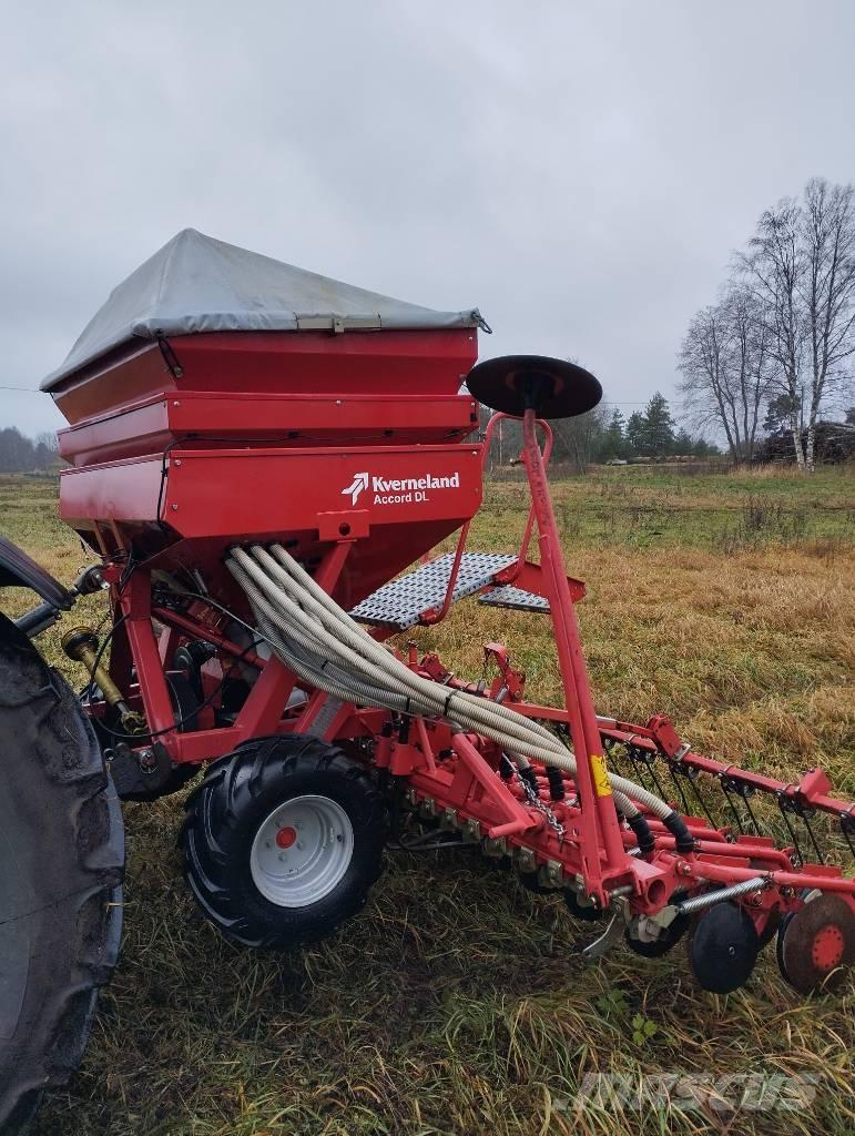 Kverneland Accord DL Drills