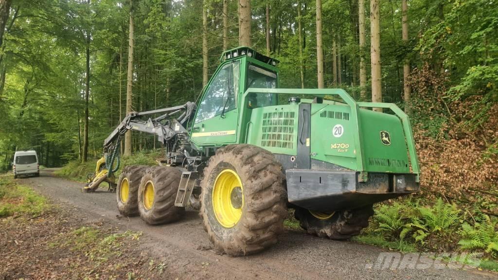 John Deere 1470 D Harvesters