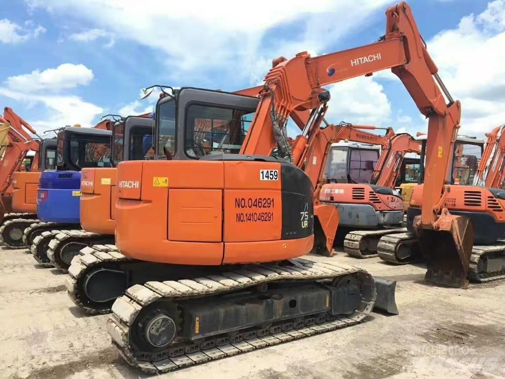 Hitachi ZX75 Crawler excavators