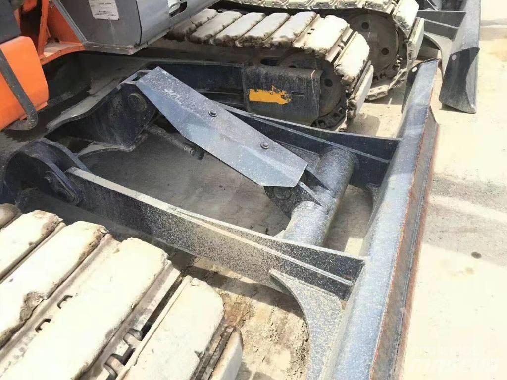 Hitachi ZX75 Crawler excavators