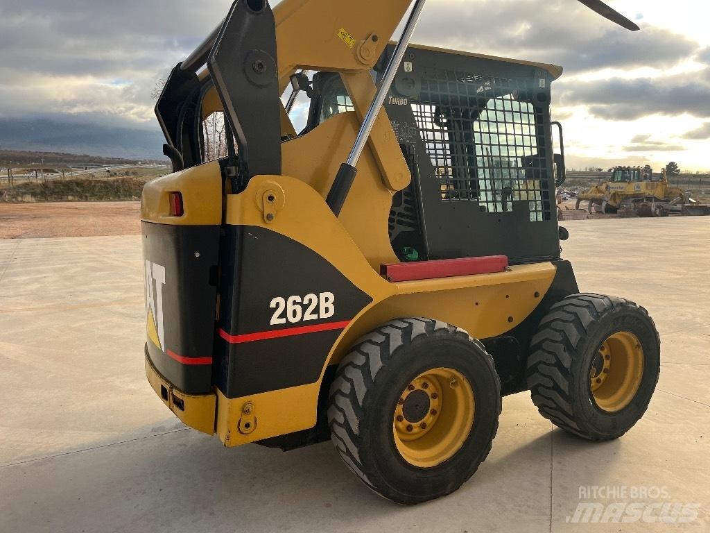 CAT 262 B Skid steer loaders