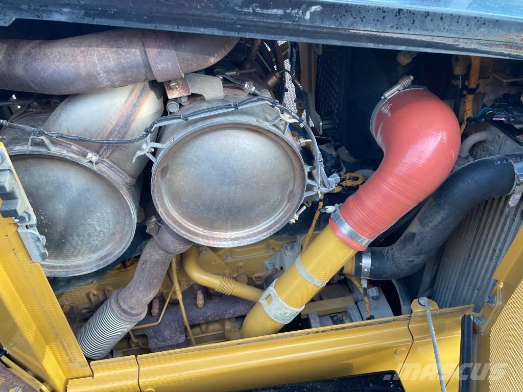 CAT D 5 LGP Crawler dozers