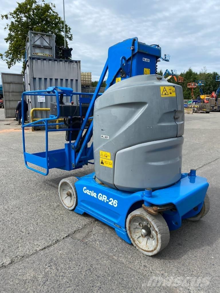 Genie GR 26 J Used Personnel lifts and access elevators