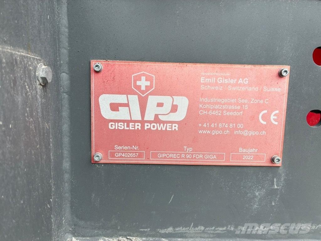 GIPO P090 GIGA Mobile crushers