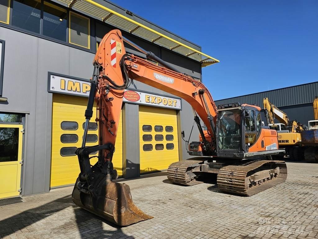 Doosan DX180LC Crawler excavators