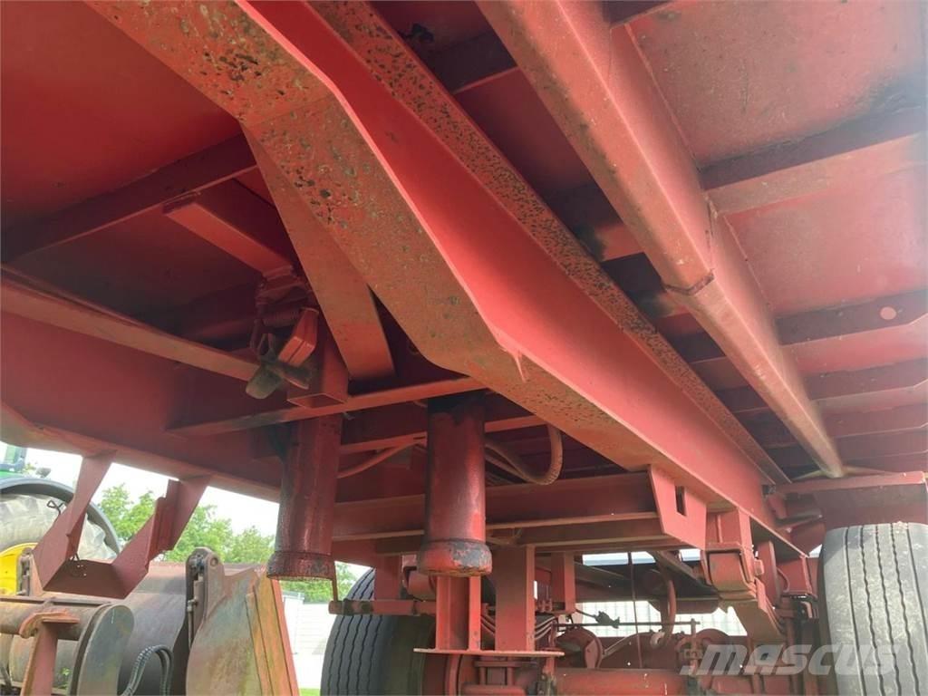 Oelkers DK 3 Tipper trailers