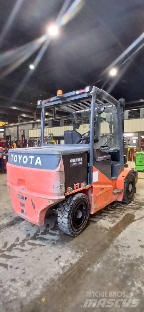 Toyota 8FBMHT60 Electric forklift trucks