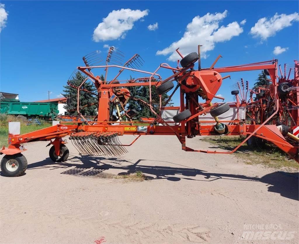 Kuhn GA 7302 Windrowers