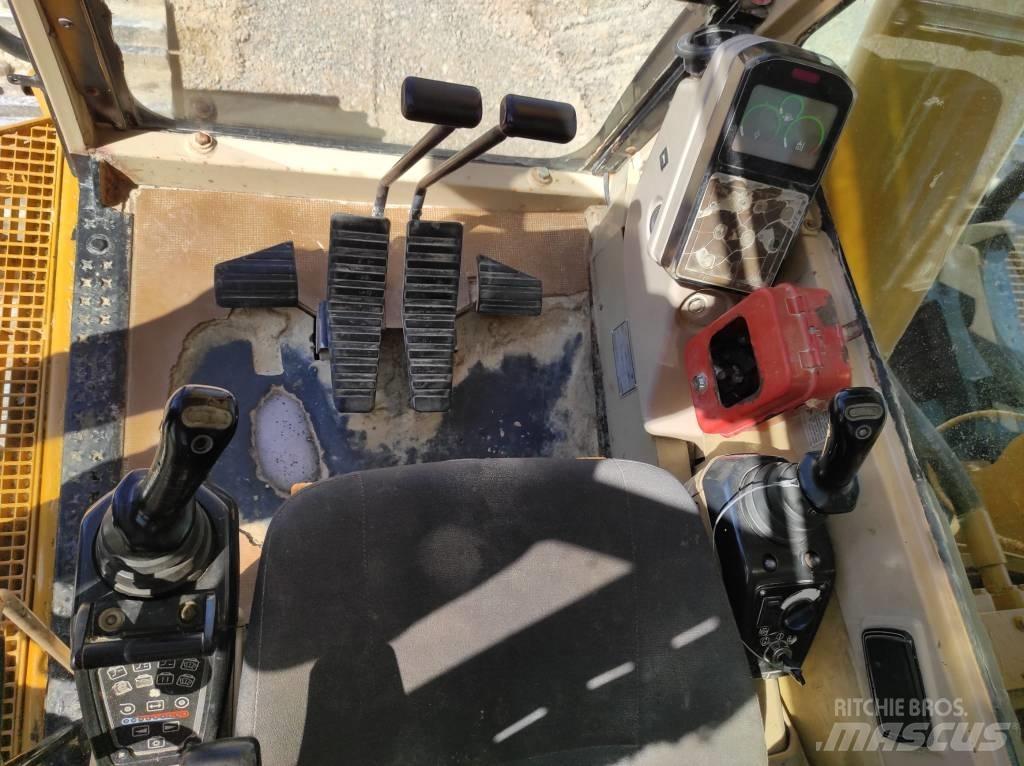 CAT 375 L Crawler excavators