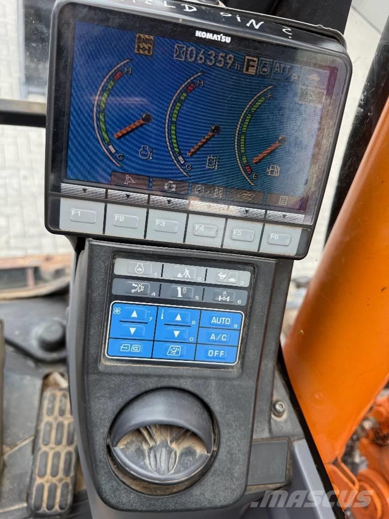 Komatsu PW 148-8 Wheeled excavators