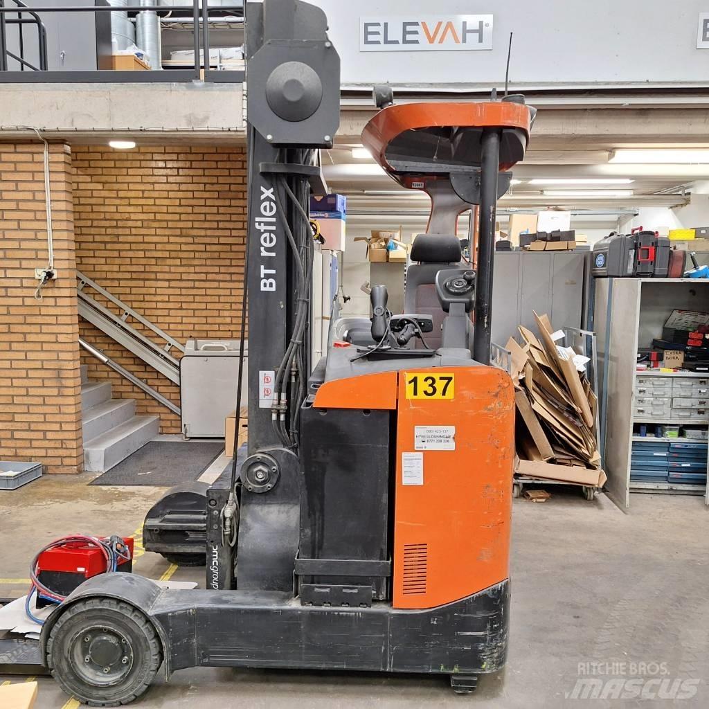 Toyota RRE160R Reach truck