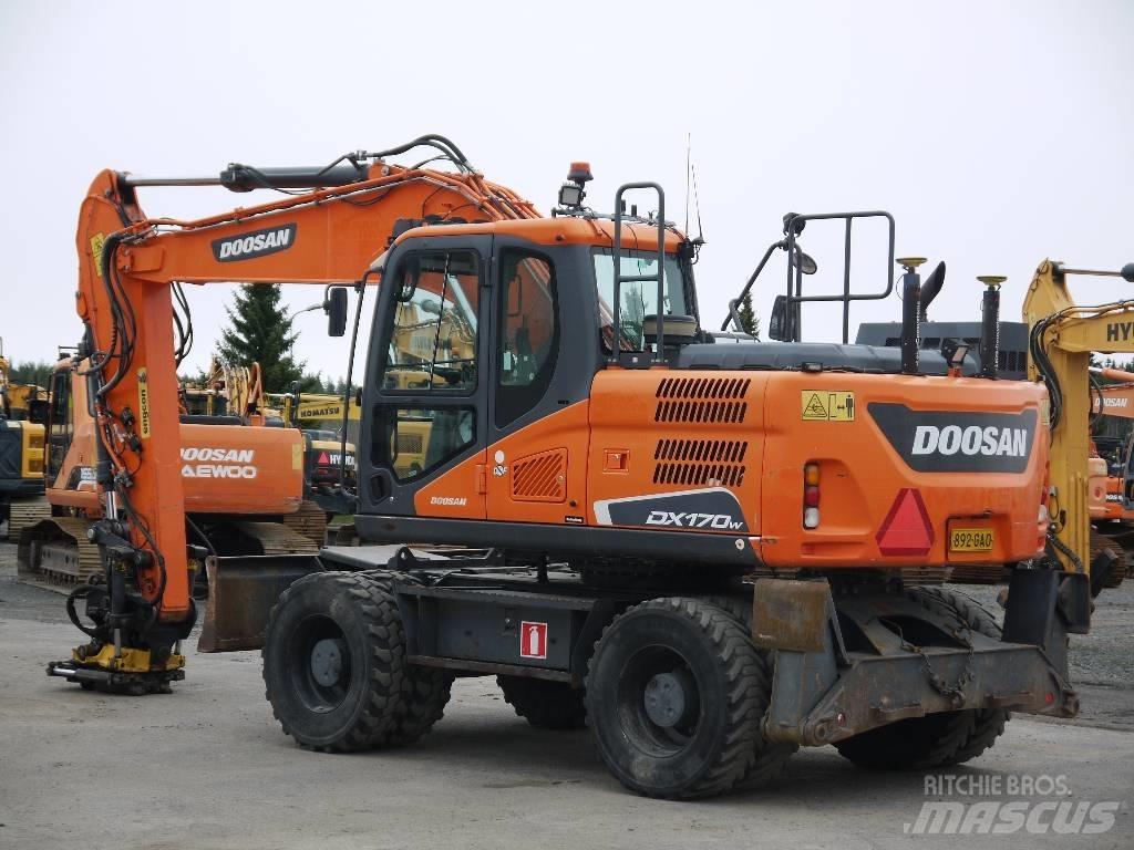 Doosan DX 170 W-5 Wheeled excavators