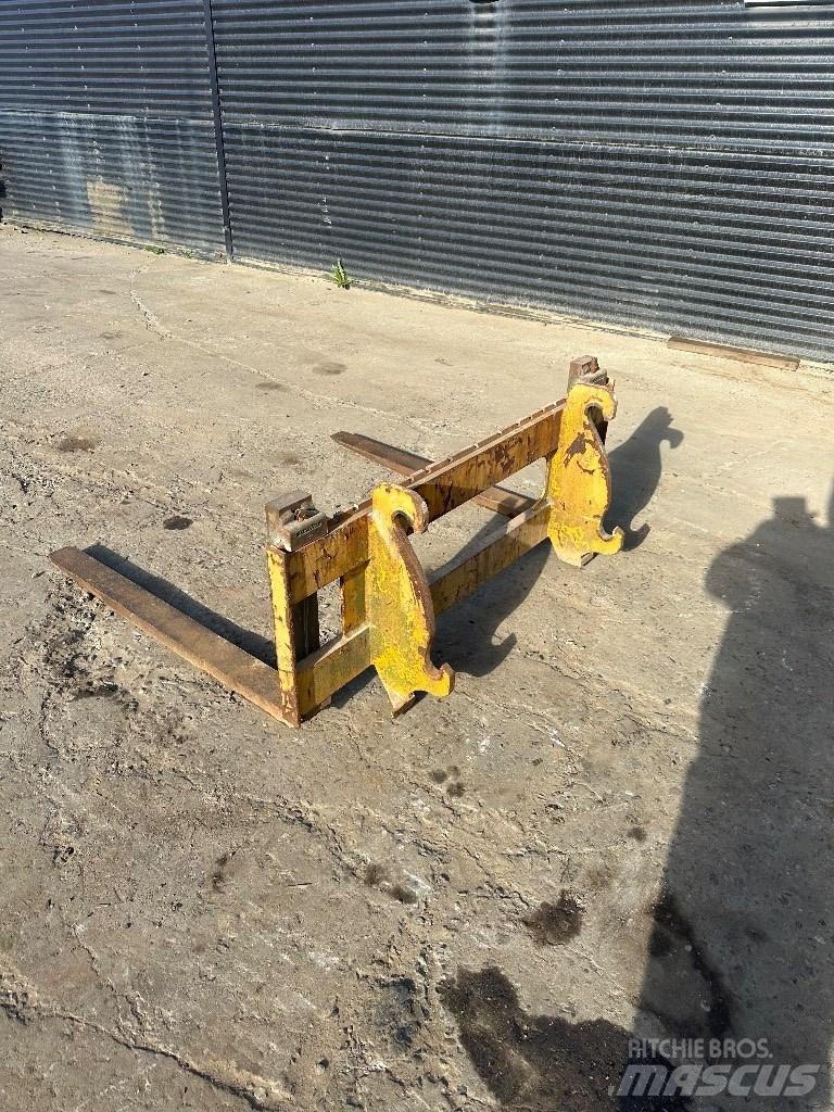 Hydrema Pallegaffler Front Shovel Excavators