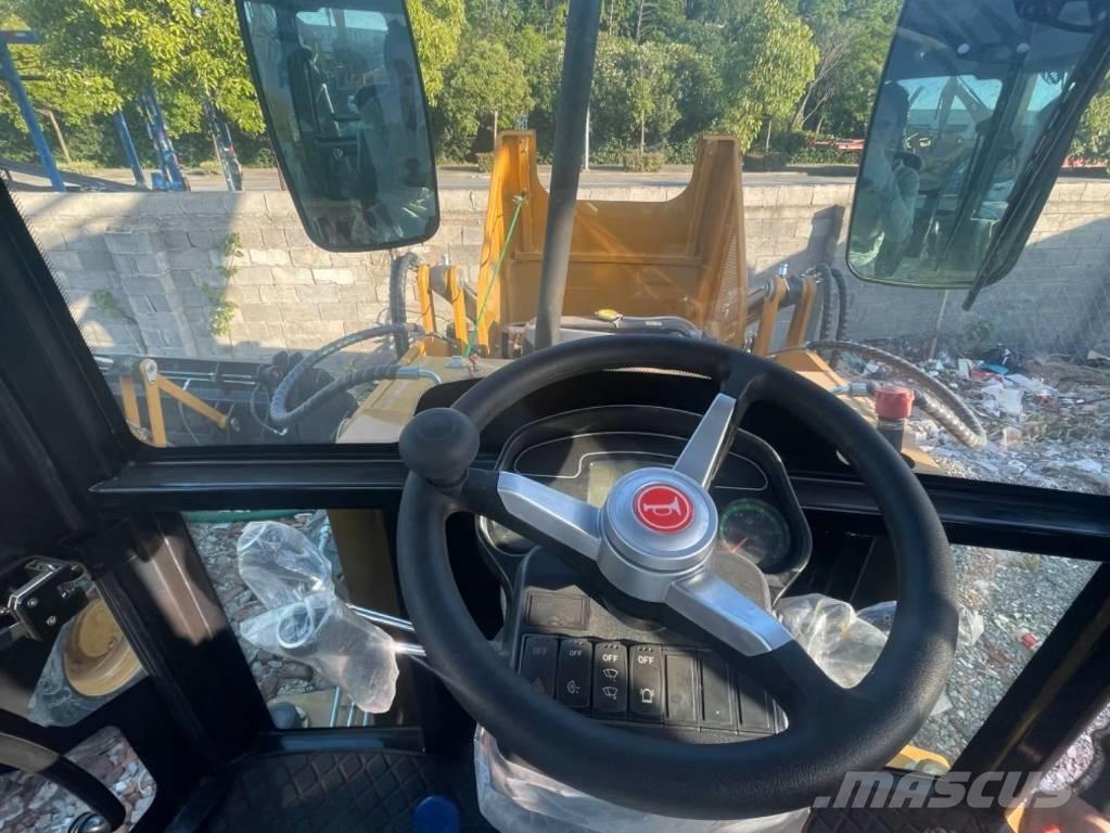 CAT 420F Backhoe