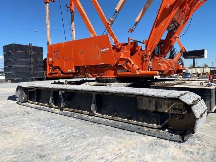 Manitowoc 2250 Track mounted cranes