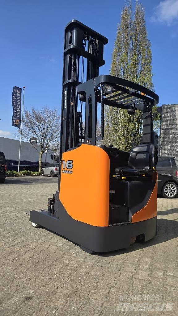 Doosan BR 16 JW-7 Reach truck