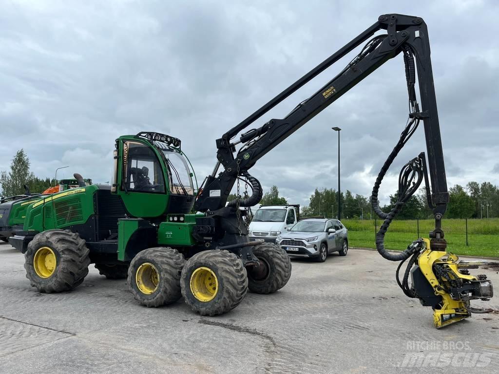 John Deere 1070E Harvesters
