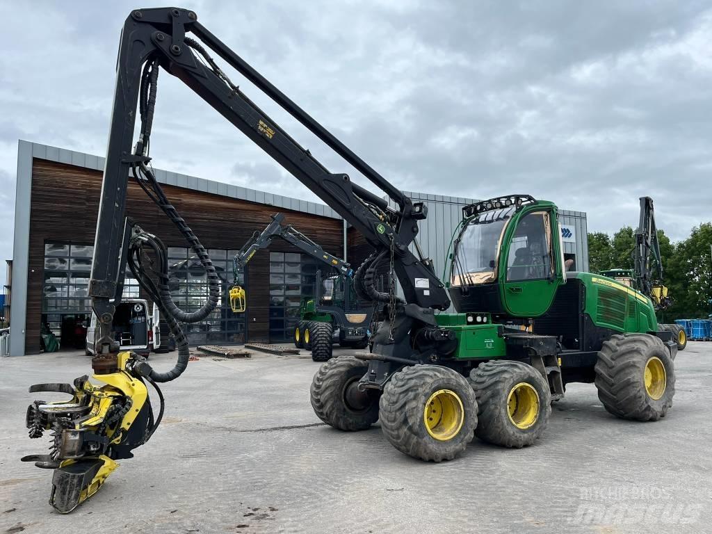 John Deere 1070E Harvesters