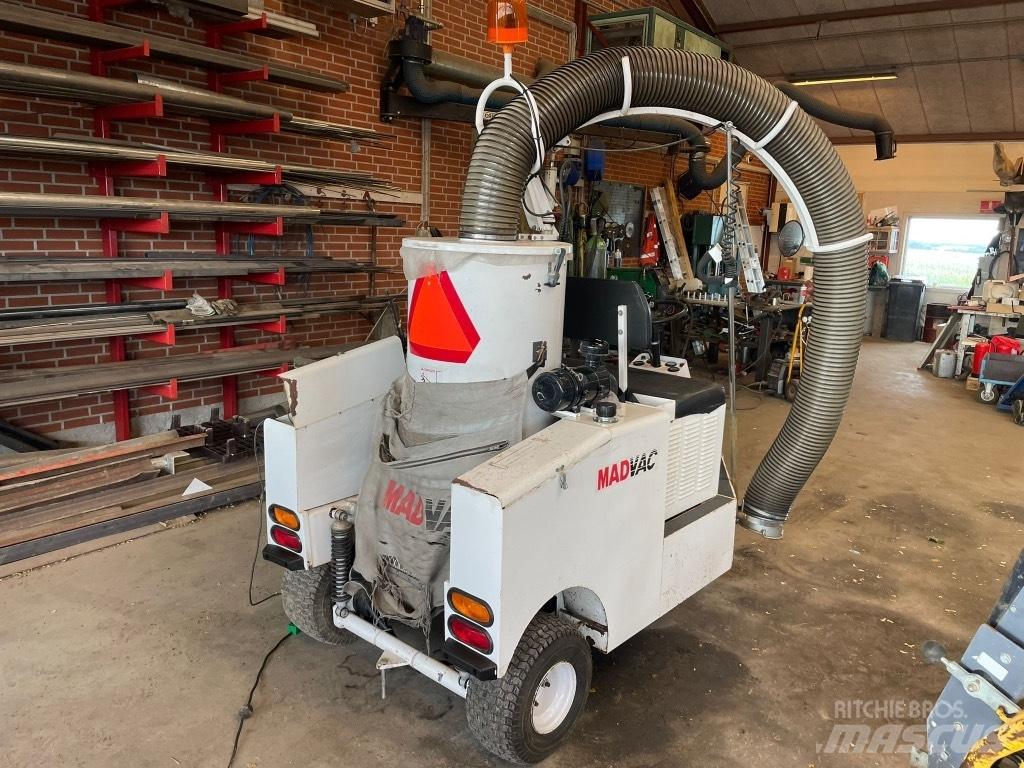 MAD VAC 101D Waste sorting equipment