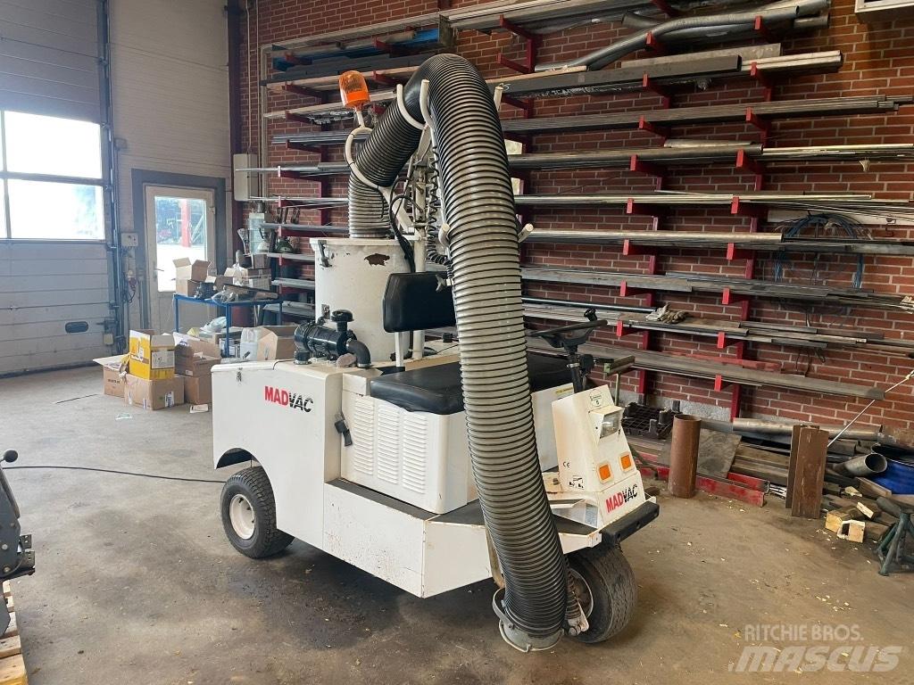 MAD VAC 101D Waste sorting equipment