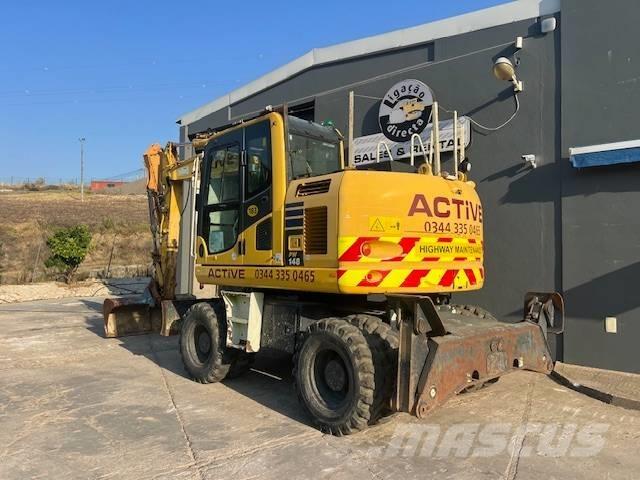 Komatsu PW 148 Wheeled excavators