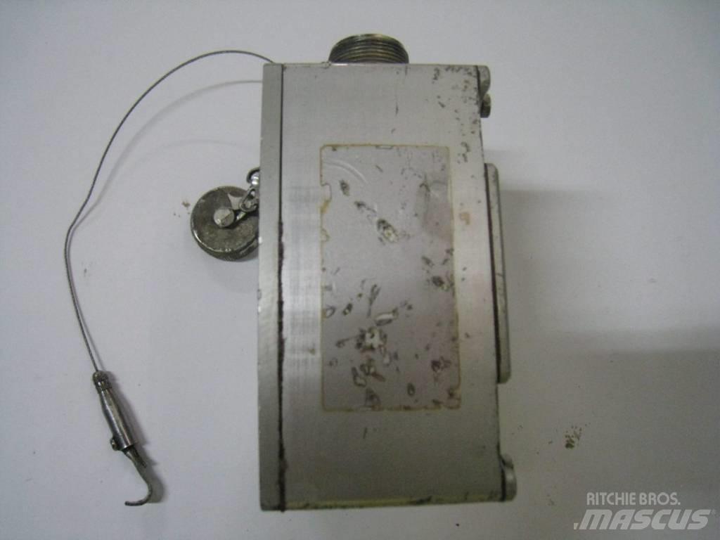 Wirtgen 2000DC Electronics