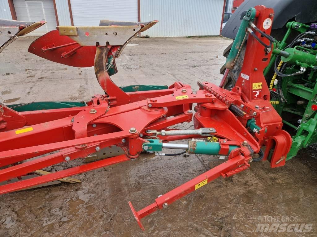 Kverneland EG85 Reversible ploughs