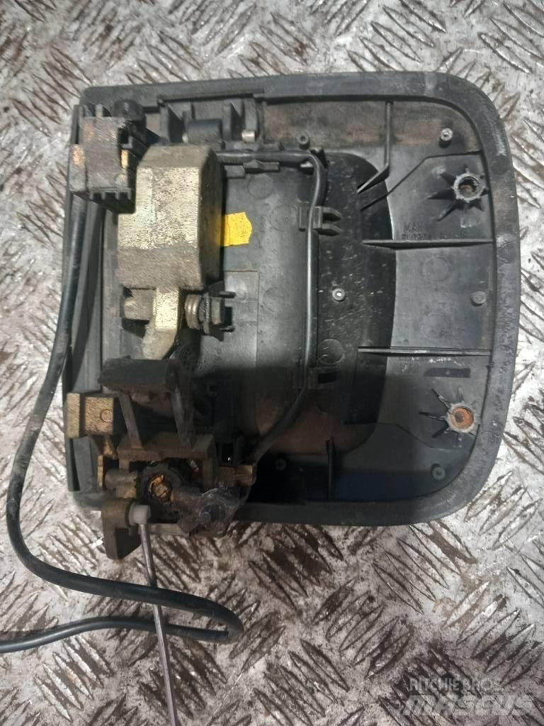 MAN TGA 81626416074 Cabins and interior