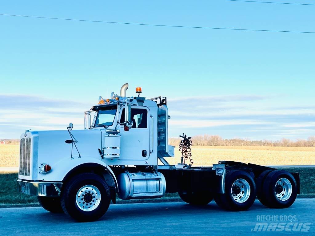 Peterbilt 367 Prime Movers