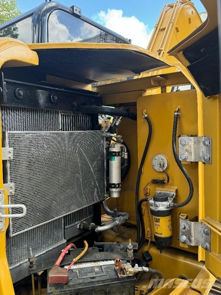 CAT 307 Mini excavators < 7t (Mini diggers)