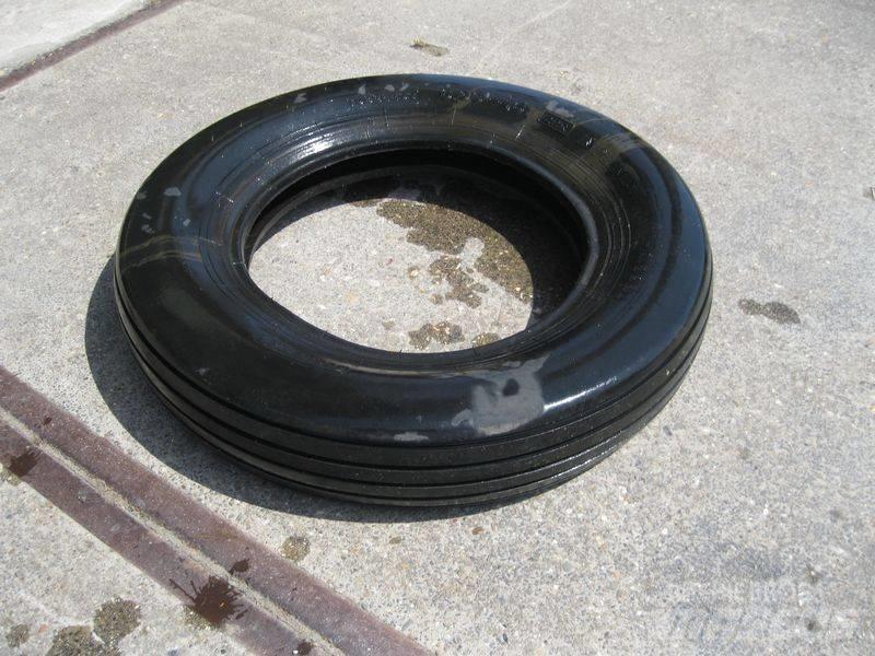 Pirelli 6.00-16 band Tyres, wheels and rims