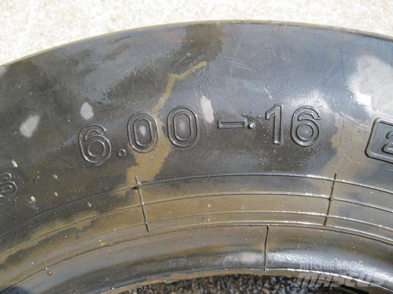 Pirelli 6.00-16 band Tyres, wheels and rims