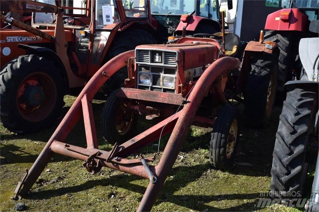 Case IH 383 Tractors
