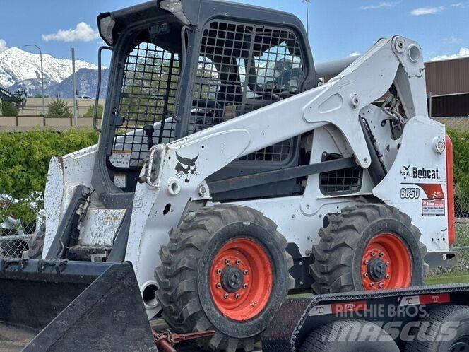 Bobcat S650 Skid steer loaders