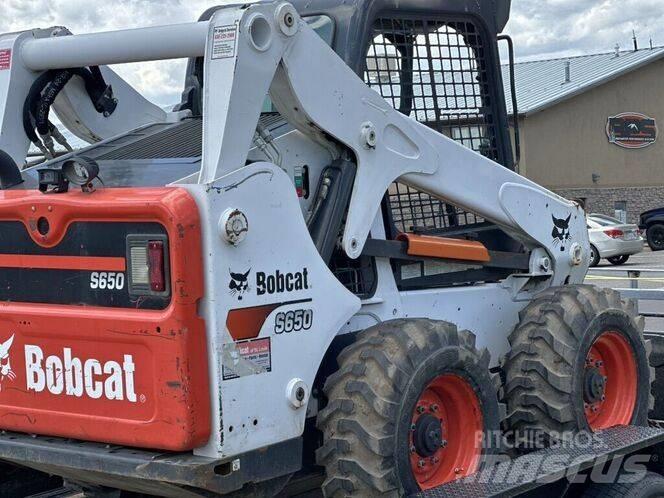 Bobcat S650 Skid steer loaders