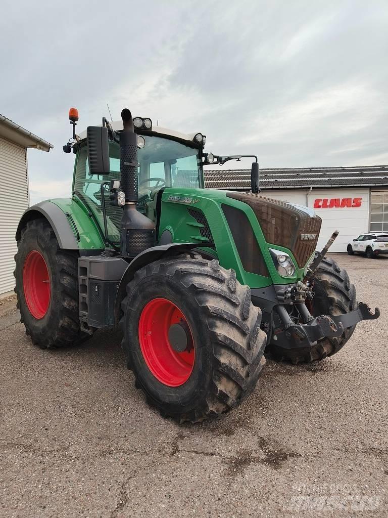 Fendt 828 Vario Tractors