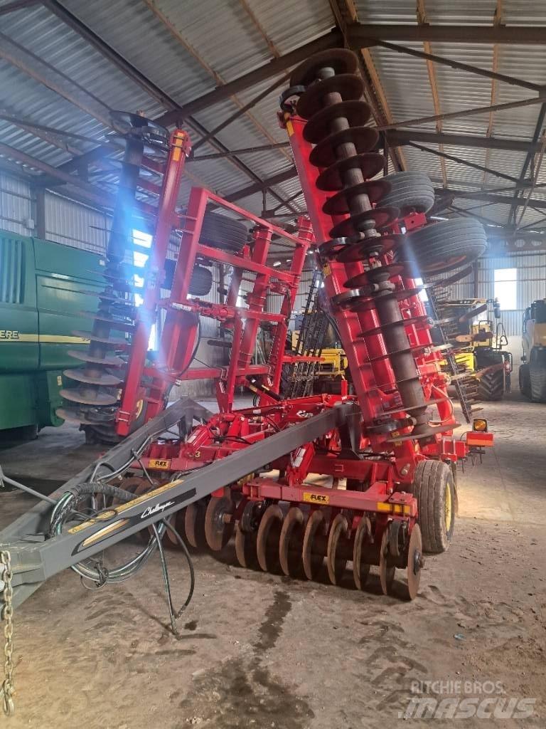 Challenger 4233 Disc harrows