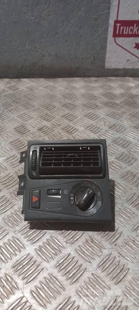 Volvo FH 12    20953569 Cabins and interior