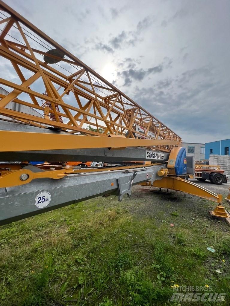 Potain IGO 32 Tower cranes