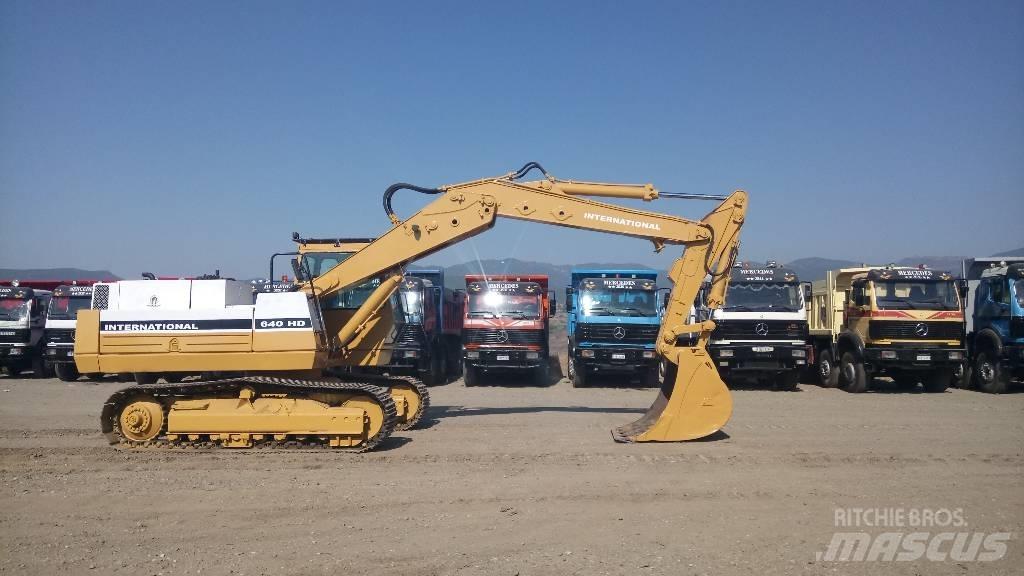 International 640 HD Crawler excavators