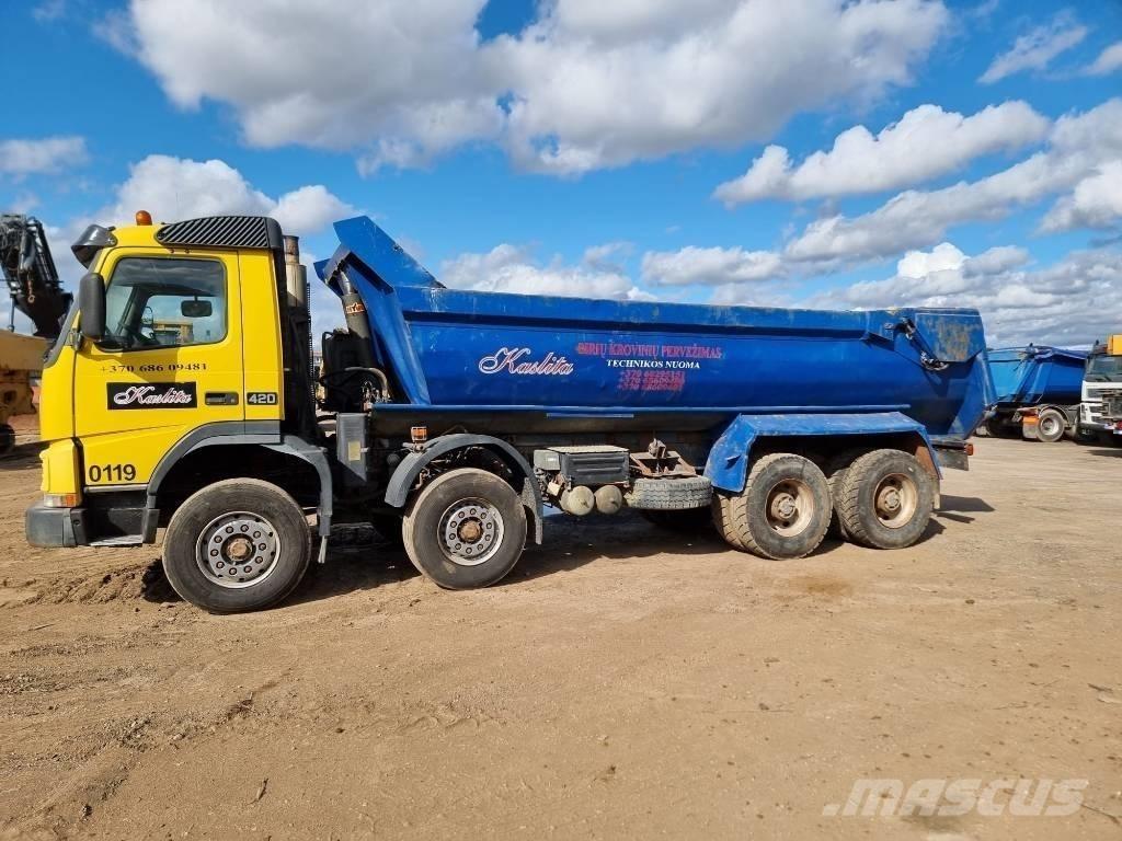 Volvo FM 420 Skip bin truck