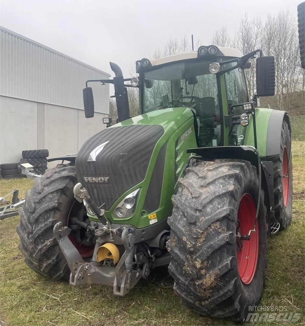 Fendt 933 Vario Tractors