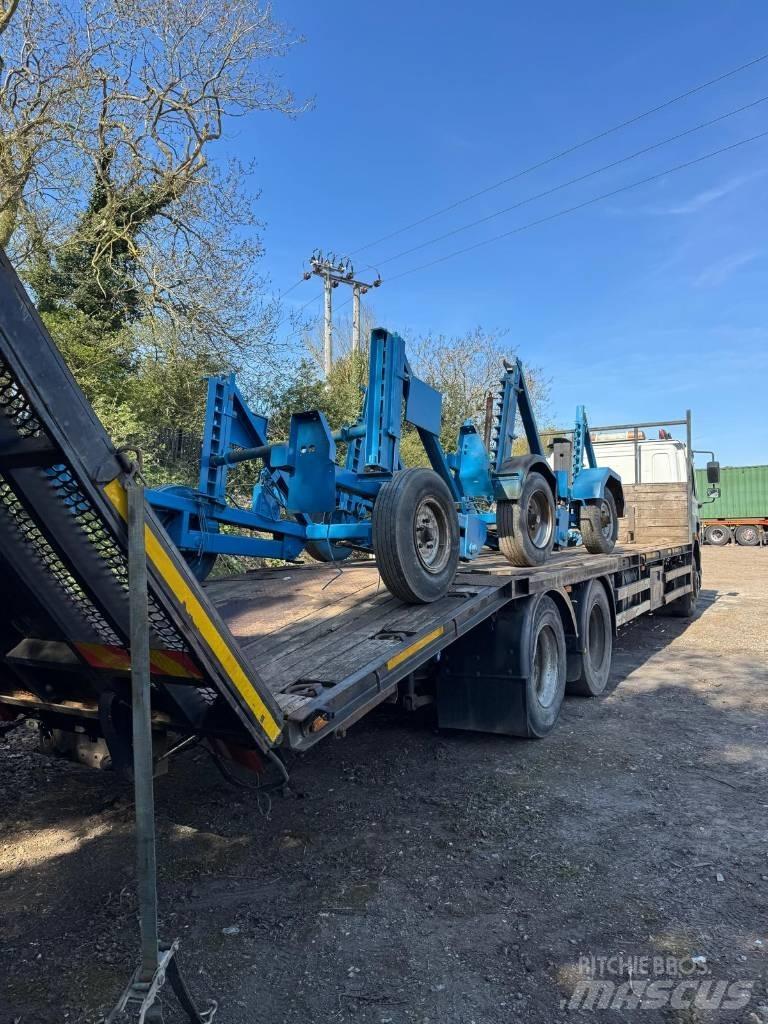 DAF DAF FAS CF75.310 Beavertail Flatbed / winch trucks